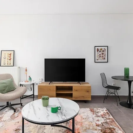 Sienna By Halu!, Cozy In Main Shopping District Appartamento Salonicco