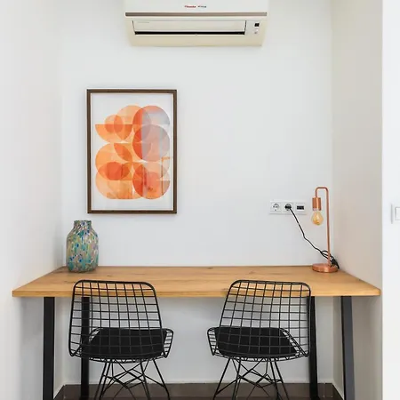 Sienna By Halu!, Cozy In Main Shopping District Appartamento Salonicco